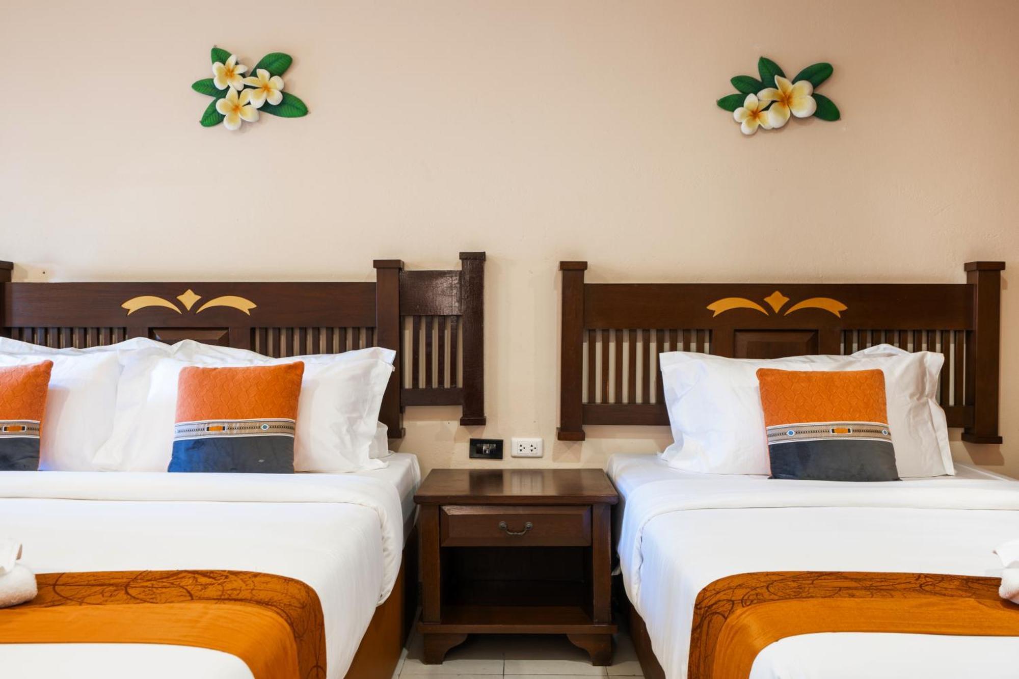 Phuket Leelavadee Hua Ting Resort Patong Exterior photo